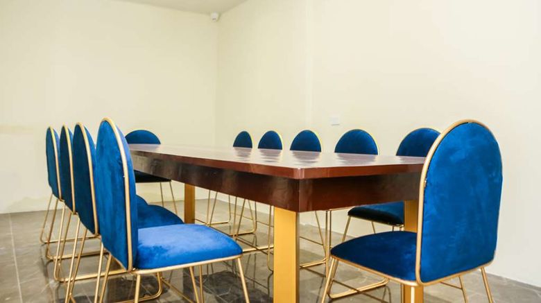 <b>SureStay Studio BW Clarkview-Angeles Cty Meeting</b>. Images powered by <a href="https://iceportal.shijigroup.com/" title="IcePortal" target="_blank">IcePortal</a>.