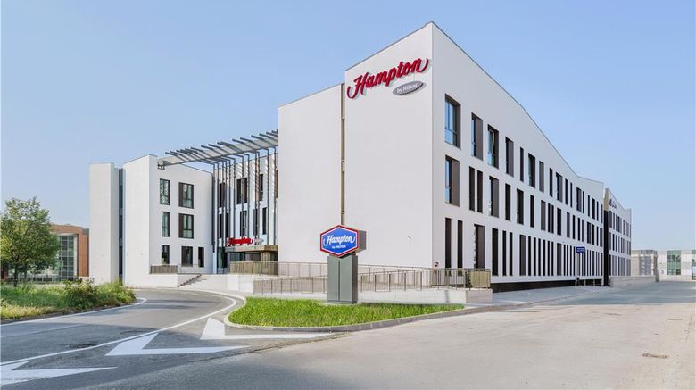 <b>Hampton by Hilton Venice Exterior</b>. Images powered by <a href="https://iceportal.shijigroup.com/" title="IcePortal" target="_blank">IcePortal</a>.