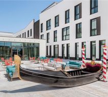 Hampton by Hilton Venice Exterior