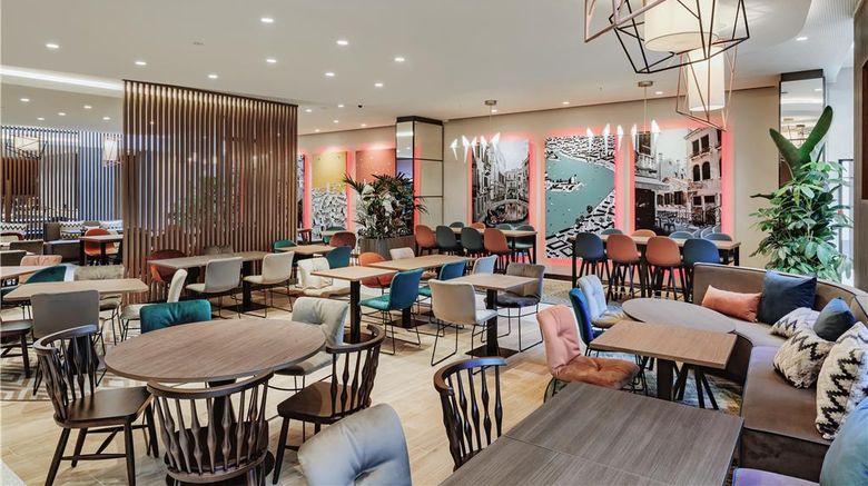 <b>Hampton by Hilton Venice Restaurant</b>. Images powered by <a href="https://iceportal.shijigroup.com/" title="IcePortal" target="_blank">IcePortal</a>.