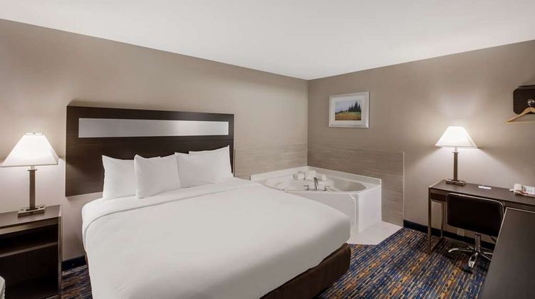 Americas Best Value Inn Farmington Room