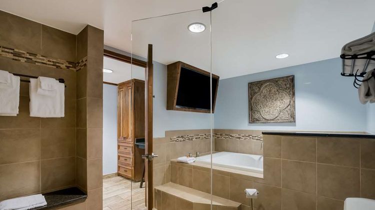 Grand Z Casino Hotel Suite