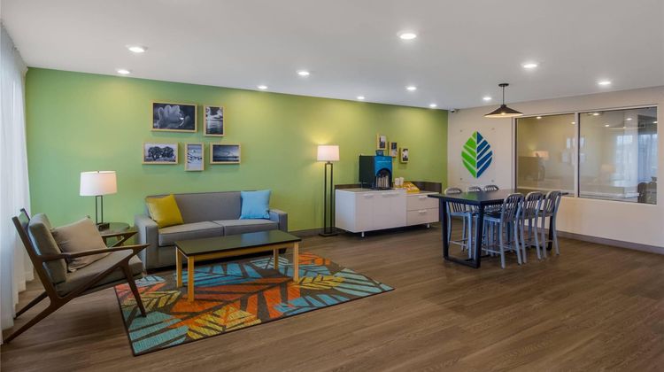 WoodSpring Stes Jacksonville Orange Park Lobby
