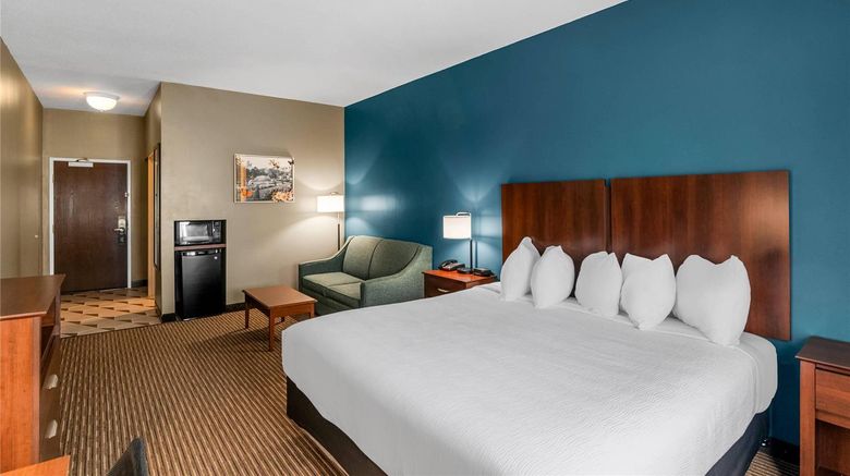 <b>The Hotel Saratoga, Ascend Collection Room</b>. Images powered by <a href="https://iceportal.shijigroup.com/" title="IcePortal" target="_blank">IcePortal</a>.