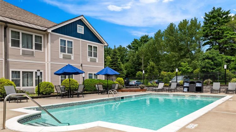 The Hotel Saratoga, Ascend Collection Pool