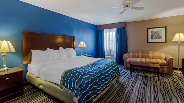 Comfort Inn & Suites Nashville Suite