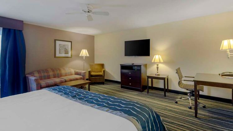 Comfort Inn & Suites Nashville Suite