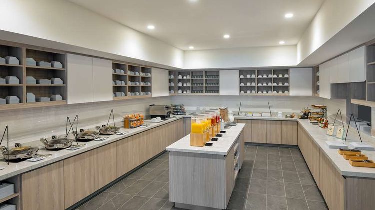 Hyatt House Orlando Airport Restaurant
