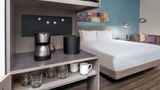 Hyatt House Orlando Airport Room