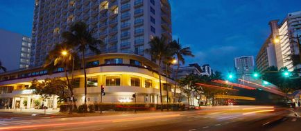 Outrigger Waikiki Paradise Hotel Exterior