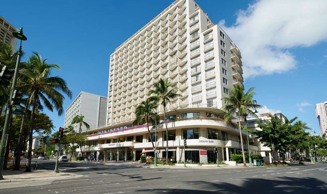 Outrigger Waikiki Paradise Hotel Exterior