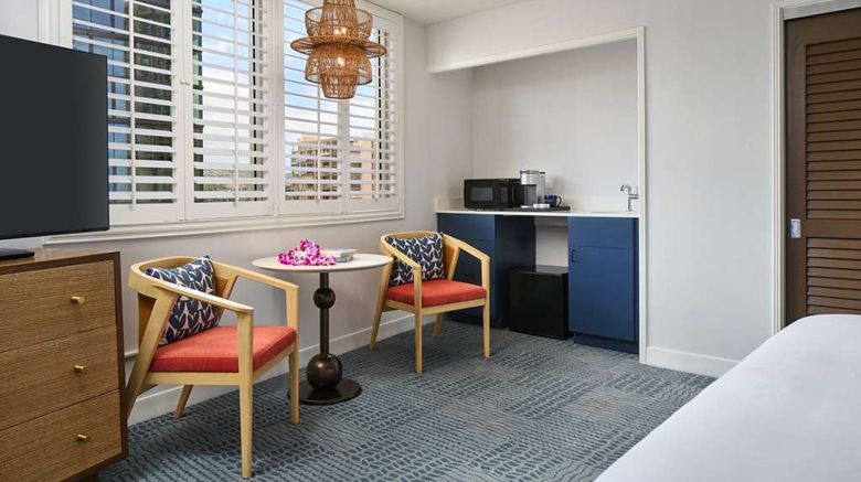 <b>Outrigger Waikiki Paradise Hotel Suite</b>. Images powered by <a href="https://iceportal.shijigroup.com/" title="IcePortal" target="_blank">IcePortal</a>.