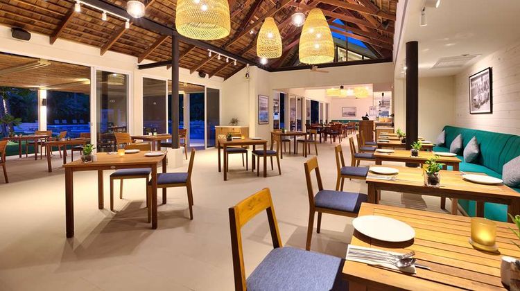 Outrigger Khao Lak Beach Resort Restaurant