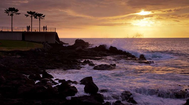 Outrigger Kona Resort and Spa Beach