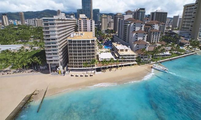 Outrigger Reef Waikiki Beach Resort Exterior