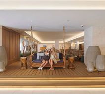 Outrigger Reef Waikiki Beach Resort Lobby
