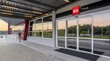 Ibis Aruja Exterior