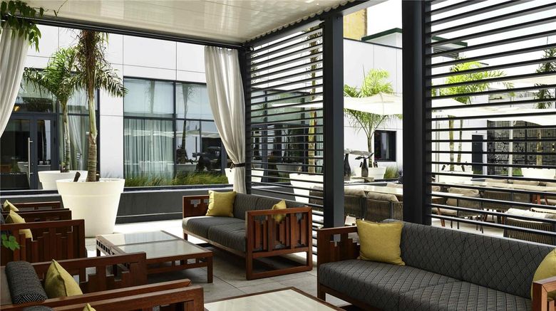 <b>Moevenpick Hotel Abidjan Restaurant</b>. Images powered by <a href="https://iceportal.shijigroup.com/" title="IcePortal" target="_blank">IcePortal</a>.