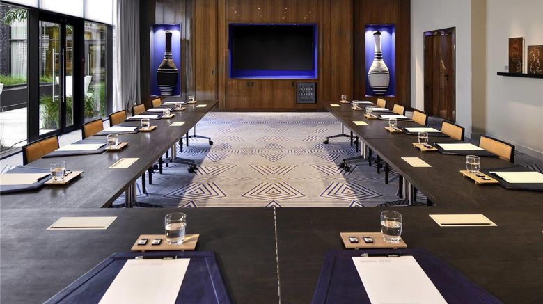 <b>Moevenpick Hotel Abidjan Meeting</b>. Images powered by <a href="https://iceportal.shijigroup.com/" title="IcePortal" target="_blank">IcePortal</a>.