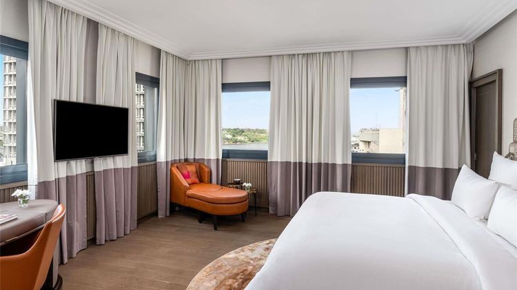 Moevenpick Hotel Abidjan Suite