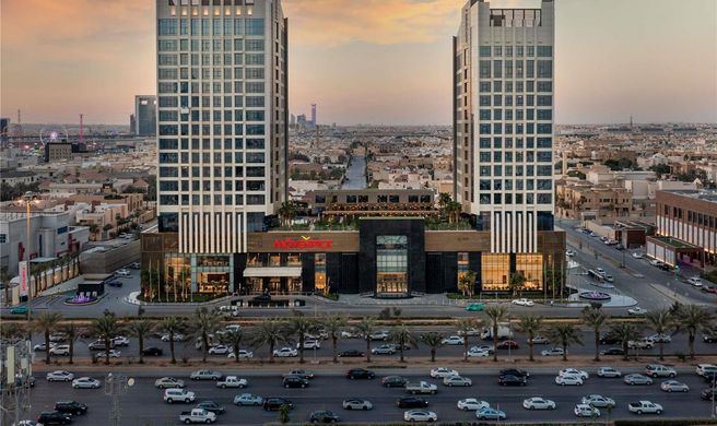 Moevenpick Hotel and Apt Riyadh Exterior