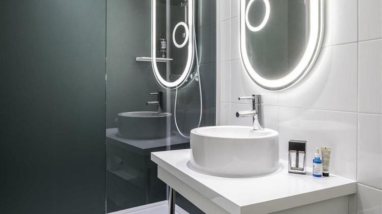 Ibis Paris Nation Davout Room