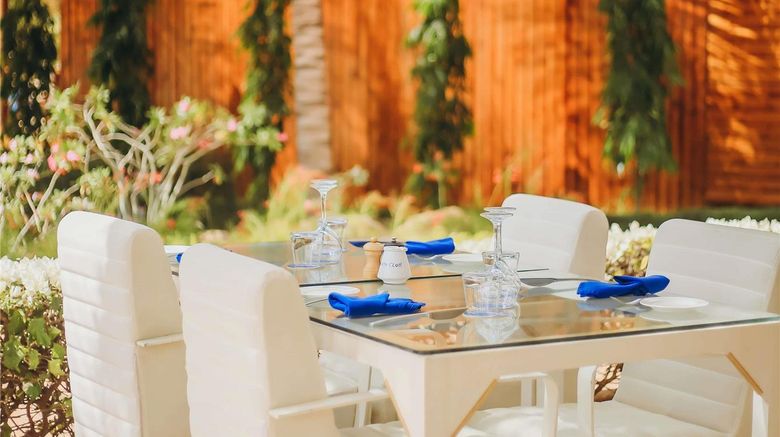 <b>Movenpick Resort Lamantin Saly Restaurant</b>. Images powered by <a href="https://iceportal.shijigroup.com/" title="IcePortal" target="_blank">IcePortal</a>.