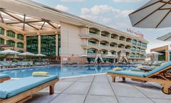 Moevenpick Grand Al Bustan Dubai
