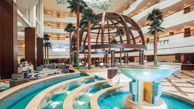 <b>Moevenpick Grand Al Bustan Dubai Restaurant</b>. Images powered by <a href="https://iceportal.shijigroup.com/" title="IcePortal" target="_blank">IcePortal</a>.