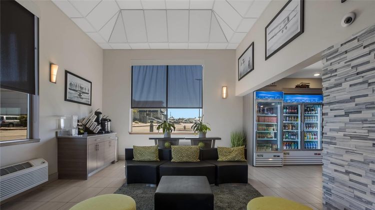 Hotel 28, Ascend Hotel Collection Lobby