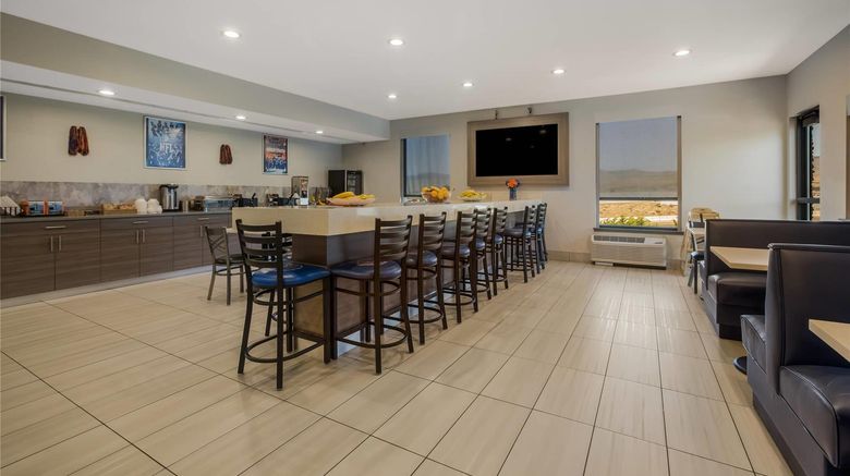 <b>Hotel 28, Ascend Hotel Collection Restaurant</b>. Images powered by <a href="https://iceportal.shijigroup.com/" title="IcePortal" target="_blank">IcePortal</a>.