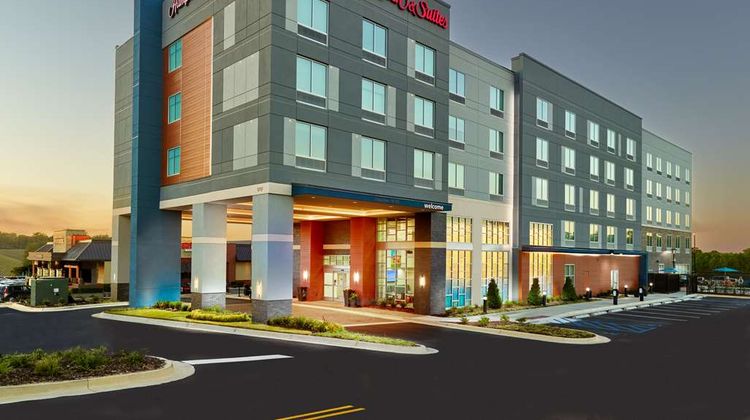 Hampton Inn & Suites Birmingham I-65 Exterior