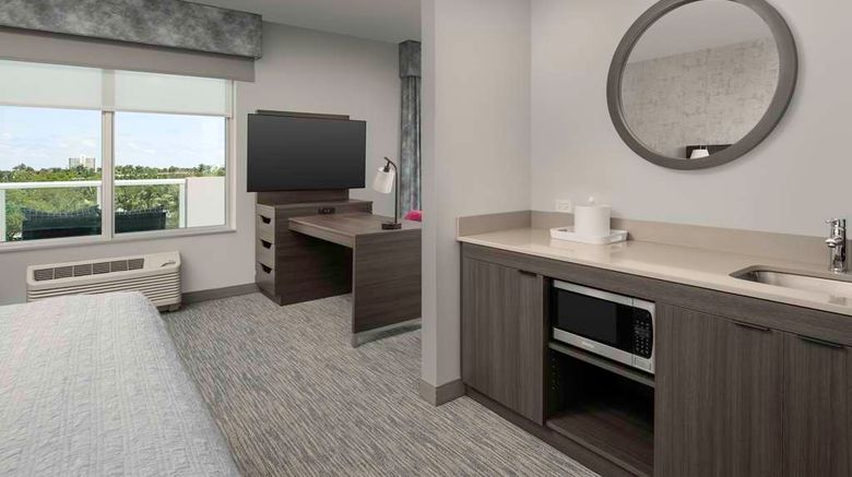 <b>Hampton Inn by Hilton Delray Beach Room</b>. Images powered by <a href="https://iceportal.shijigroup.com/" title="IcePortal" target="_blank">IcePortal</a>.