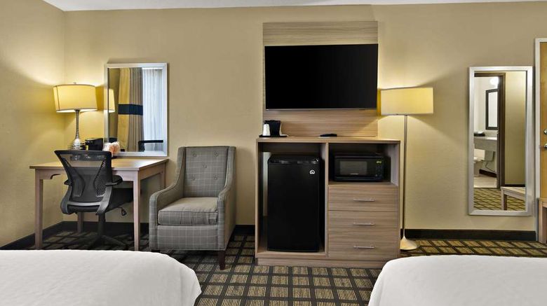 <b>Clarion Pointe Bloomington - Normal Room</b>. Images powered by <a href="https://iceportal.shijigroup.com/" title="IcePortal" target="_blank">IcePortal</a>.