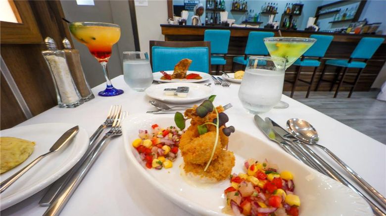 <b>Comfort Inn & Suites Tobago Restaurant</b>. Images powered by <a href="https://iceportal.shijigroup.com/" title="IcePortal" target="_blank">IcePortal</a>.