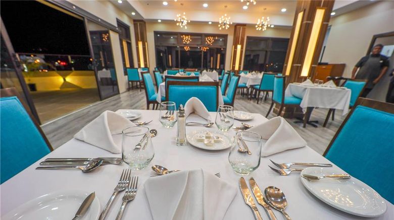<b>Comfort Inn & Suites Tobago Restaurant</b>. Images powered by <a href="https://iceportal.shijigroup.com/" title="IcePortal" target="_blank">IcePortal</a>.