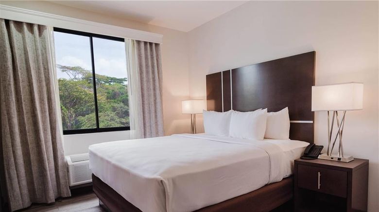 <b>Comfort Inn & Suites Tobago Room</b>. Images powered by <a href="https://iceportal.shijigroup.com/" title="IcePortal" target="_blank">IcePortal</a>.