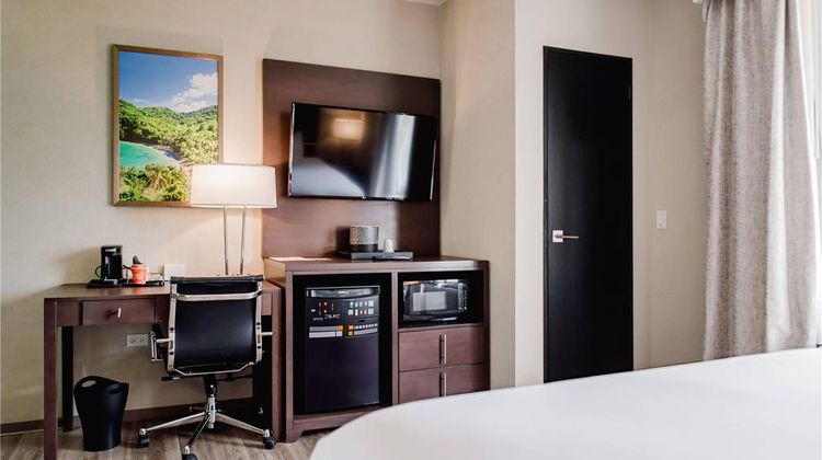 Comfort Inn & Suites Tobago Room