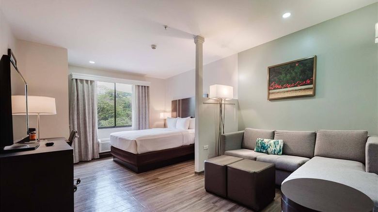 <b>Comfort Inn & Suites Tobago Suite</b>. Images powered by <a href="https://iceportal.shijigroup.com/" title="IcePortal" target="_blank">IcePortal</a>.