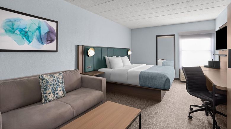 <b>Wingate by Wyndham Pittsburgh/Cranberry Suite</b>. Images powered by <a href="https://iceportal.shijigroup.com/" title="IcePortal" target="_blank">IcePortal</a>.