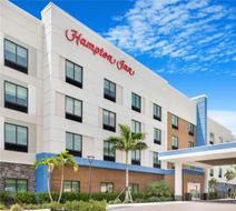 Hampton Inn Fort Myers Downtown Exterior