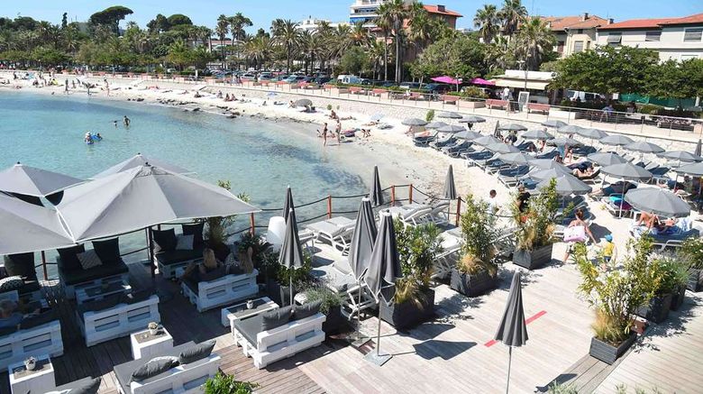 <b>Royal Hotel Beach</b>. Images powered by <a href="https://iceportal.shijigroup.com/" title="IcePortal" target="_blank">IcePortal</a>.