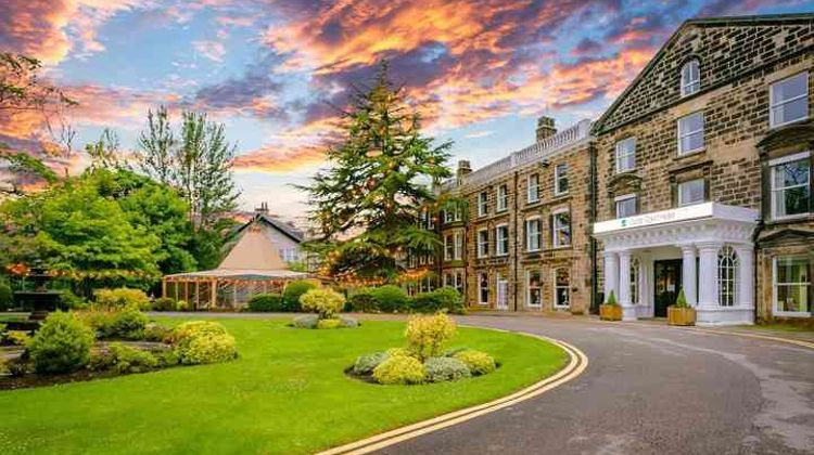 Cedar Court Hotel Harrogate Exterior