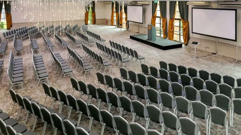 <b>Cedar Court Leeds Bradford Hotel Ballroom</b>. Images powered by <a href="https://iceportal.shijigroup.com/" title="IcePortal" target="_blank">IcePortal</a>.