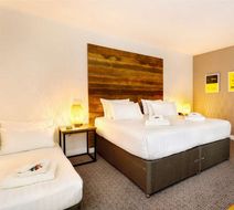 Cedar Court Leeds Bradford Hotel Room