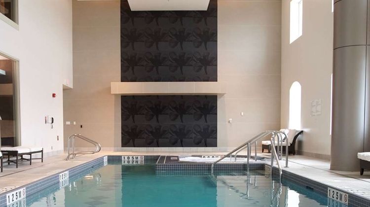Hotel Casino New Nouveau Brunswick Pool