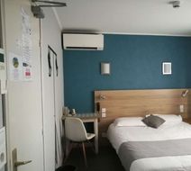 Hotel du Relais Room