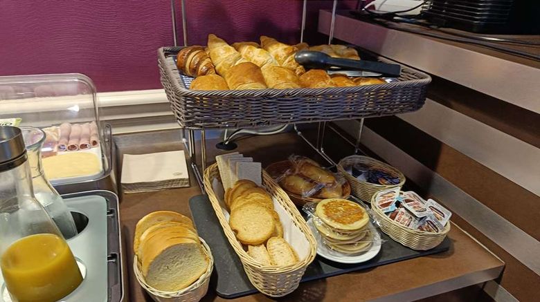 <b>Hotel du Relais Other</b>. Images powered by <a href="https://iceportal.shijigroup.com/" title="IcePortal" target="_blank">IcePortal</a>.