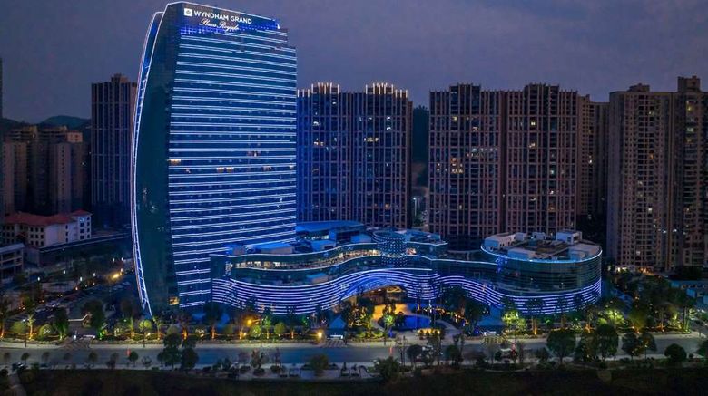 Wyndham Grand Plaza Royale Yujia Anhua Exterior. Images powered by <a href="https://iceportal.shijigroup.com" target="_blank" rel="noopener">Ice Portal</a>.