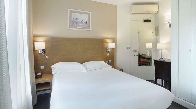 Hotel Gabriel Issy - Porte de Versailles Room